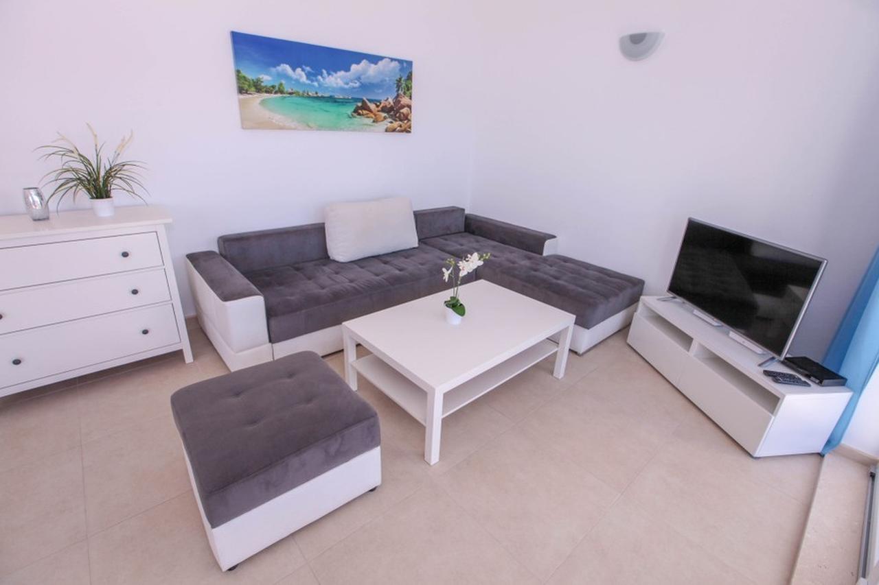 קלק Apartments Zoya מראה חיצוני תמונה