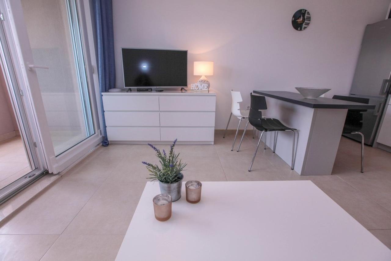 קלק Apartments Zoya מראה חיצוני תמונה